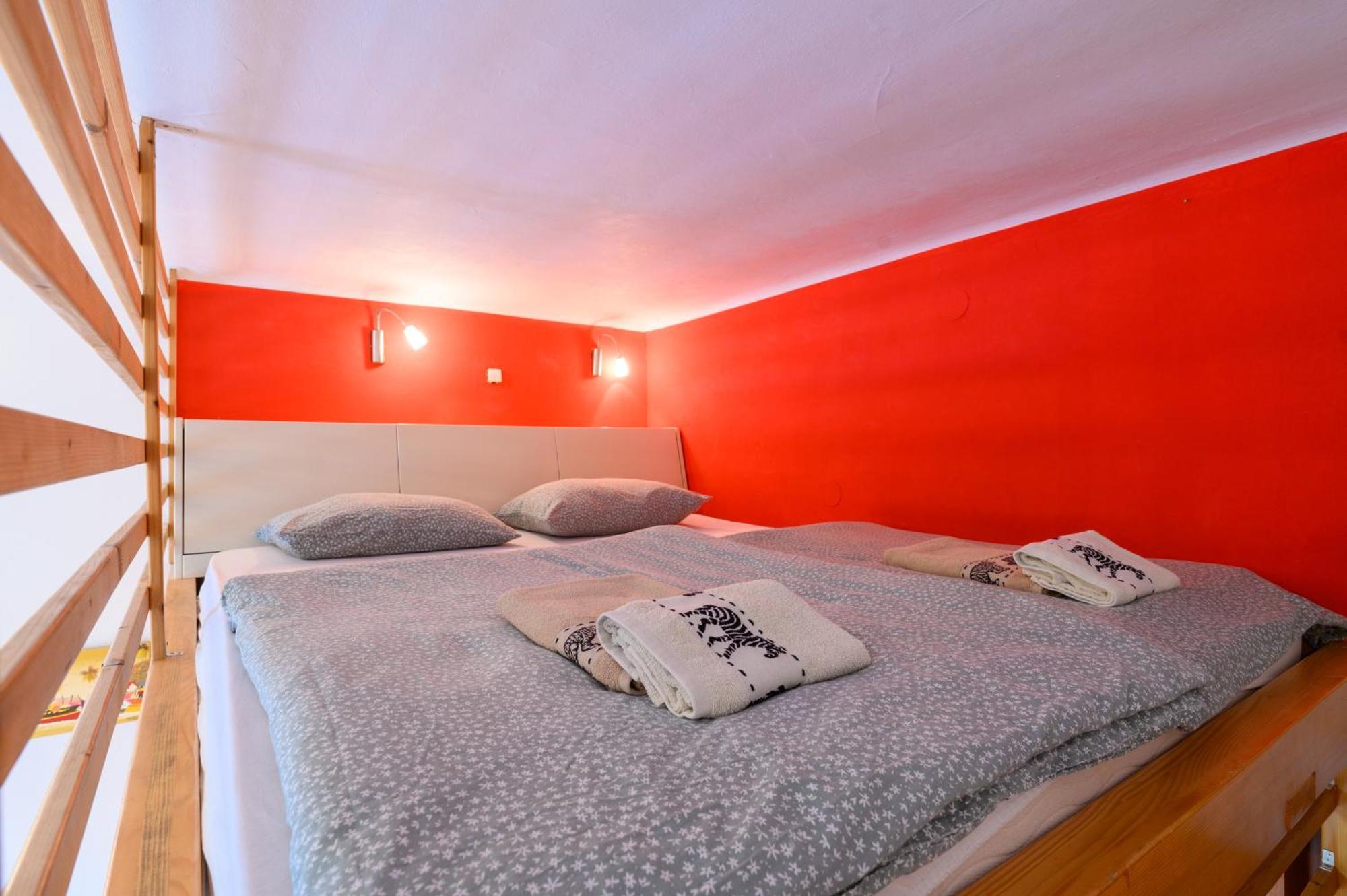 Urban View Apartment With Free Parking ลูบลิยานา ภายนอก รูปภาพ